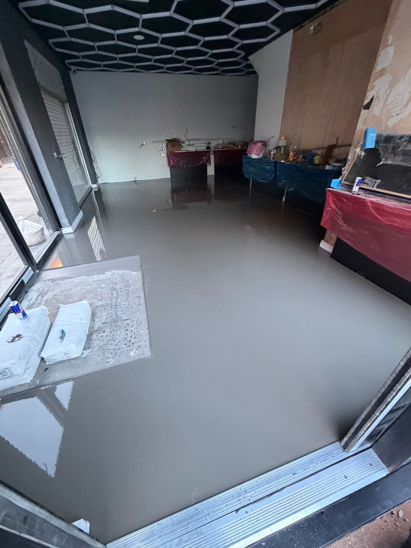 Showroom — verse giet